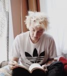 Covid pandemic boosts US book sales in 2020 More time for reading at home in 2020 Photo Matty Powell via Unsplash