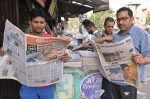 Love in the time of vaccination – or Indian print media recovers Part 2 Indians reading newspapers