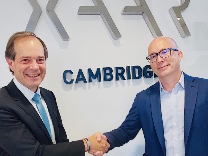 Xaar_RamonBorrellGrahamTweedale_PRxar_WQ From left, Ramon Borrell, CTO of Quantica, with Graham Tweedale, COO of Xaar at Xaar’s offices in Cambridge, UK. Photo Nessan Cleary