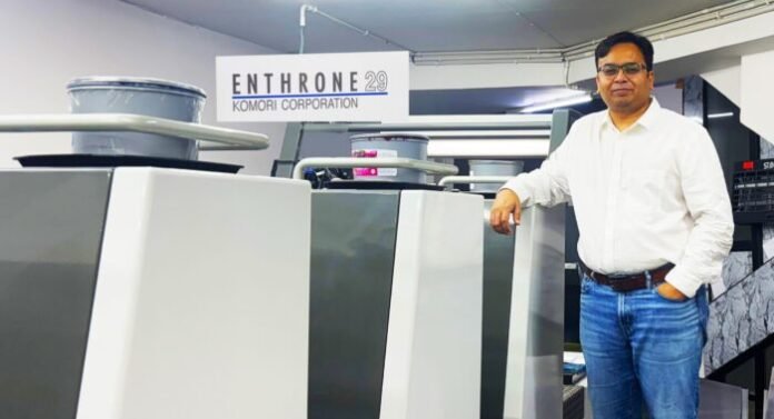 Mr Jatinder Jaiswal with KOMORI Enthrone 29 Rainbow